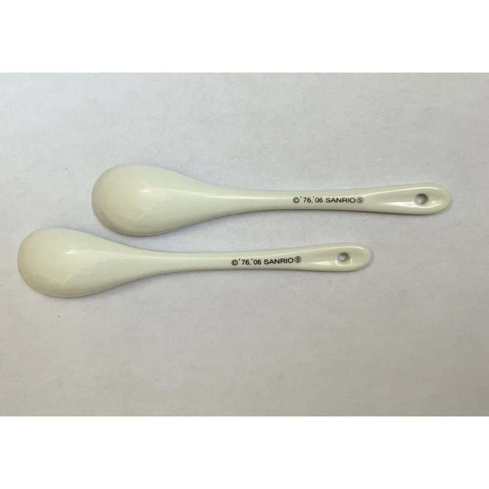 2 VTG Sanrio Hello Kitty 5” Ceramic Spoons Kawaii ‘76 ‘06 Tokyo Japan Children